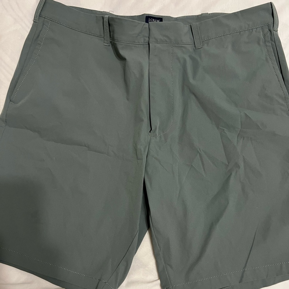 Olive green athletic/golf short j crew